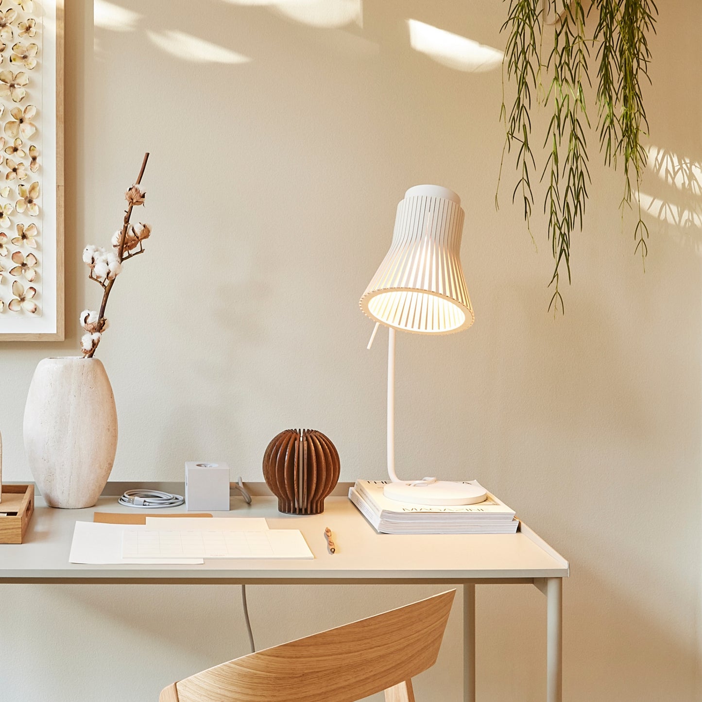 Petite 4620 table lamp