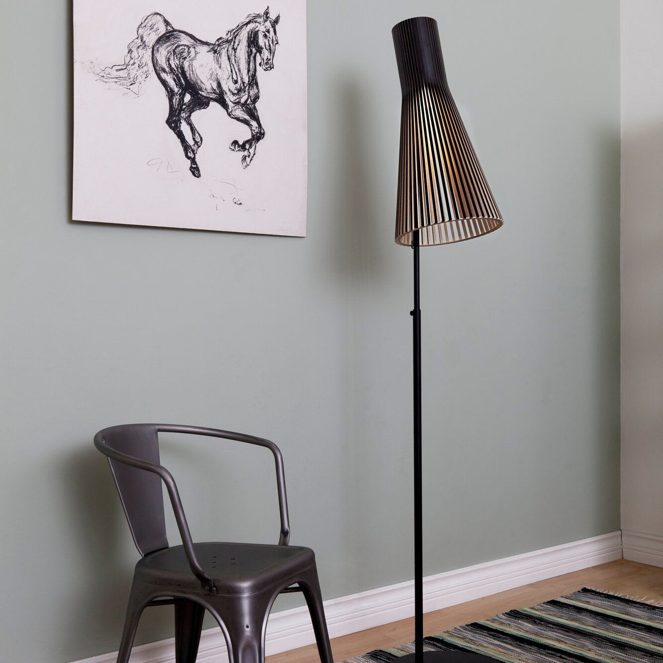 Secto 4210 floor lamp