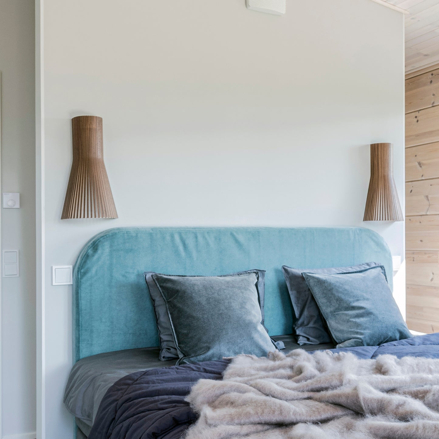 Secto 4231 wall lamp 45 cm